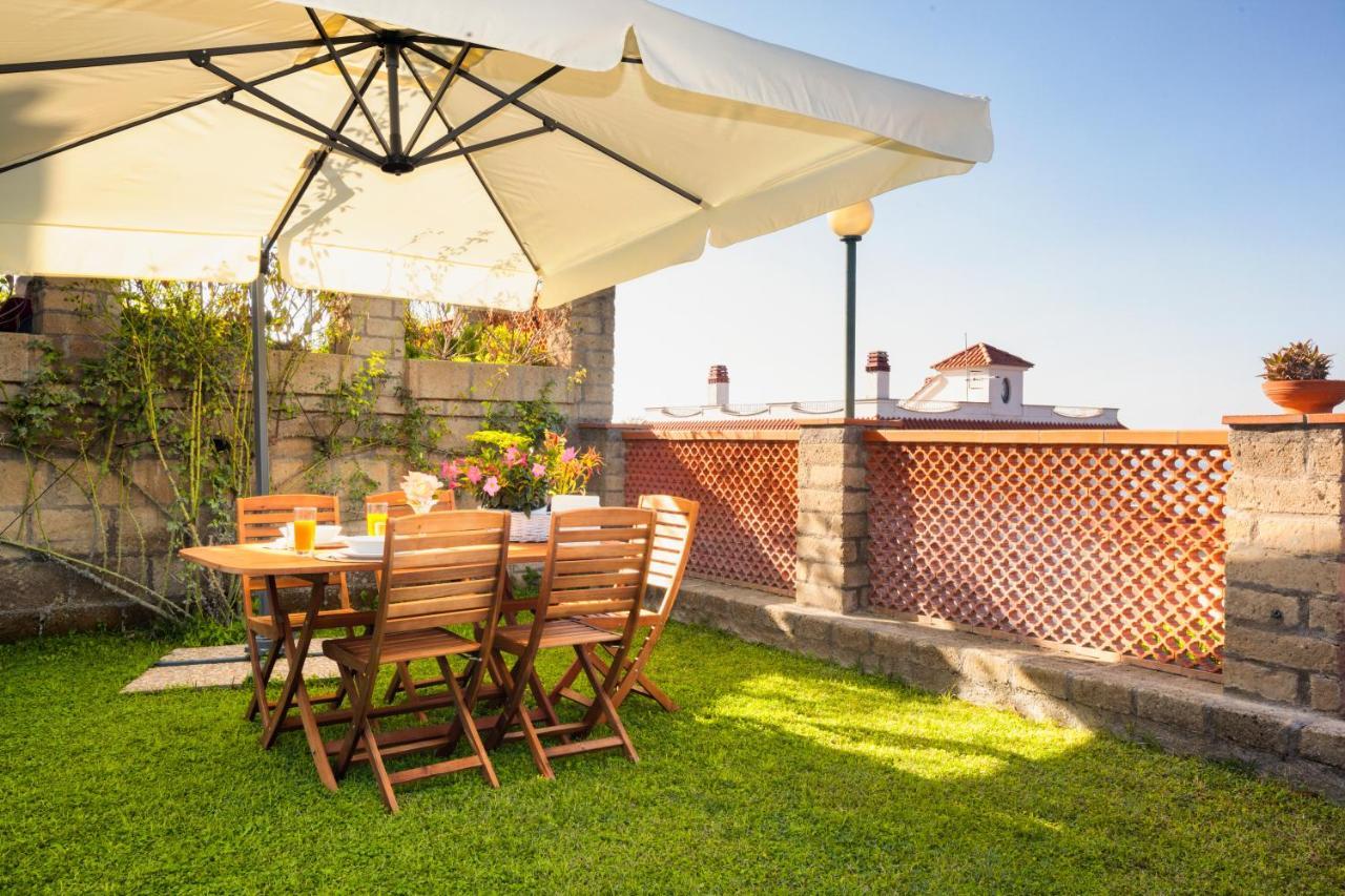 Shanti Home - Restaurant Di Aversano Salvatore Sorrento Exteriör bild