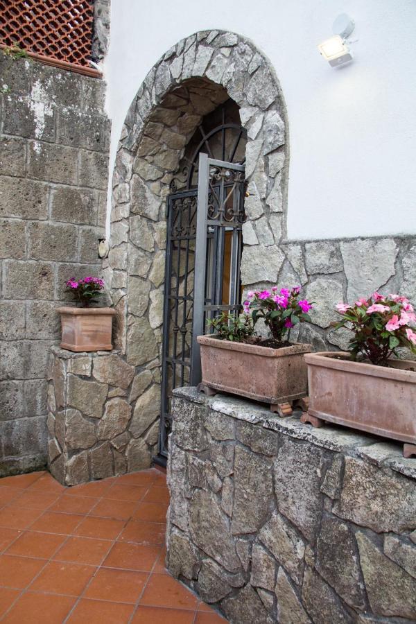 Shanti Home - Restaurant Di Aversano Salvatore Sorrento Exteriör bild