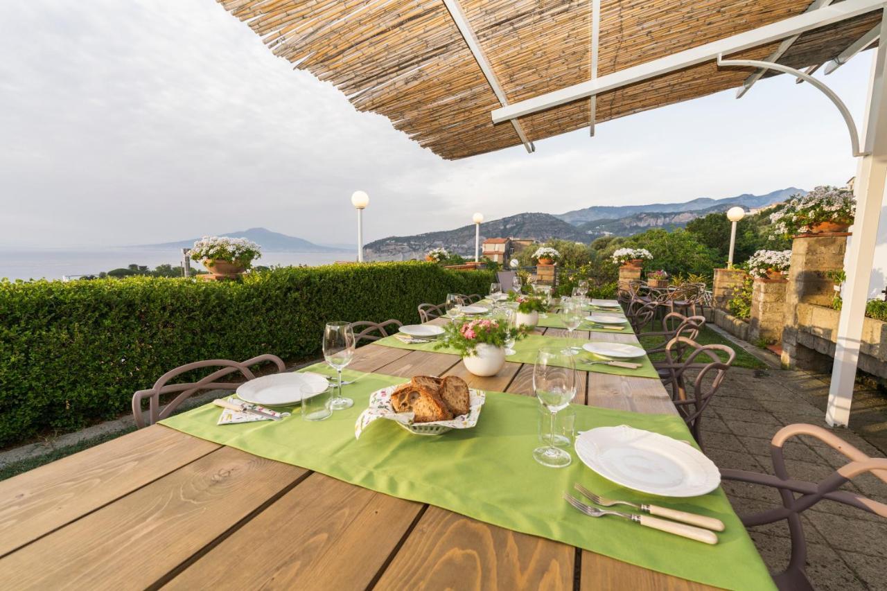 Shanti Home - Restaurant Di Aversano Salvatore Sorrento Exteriör bild
